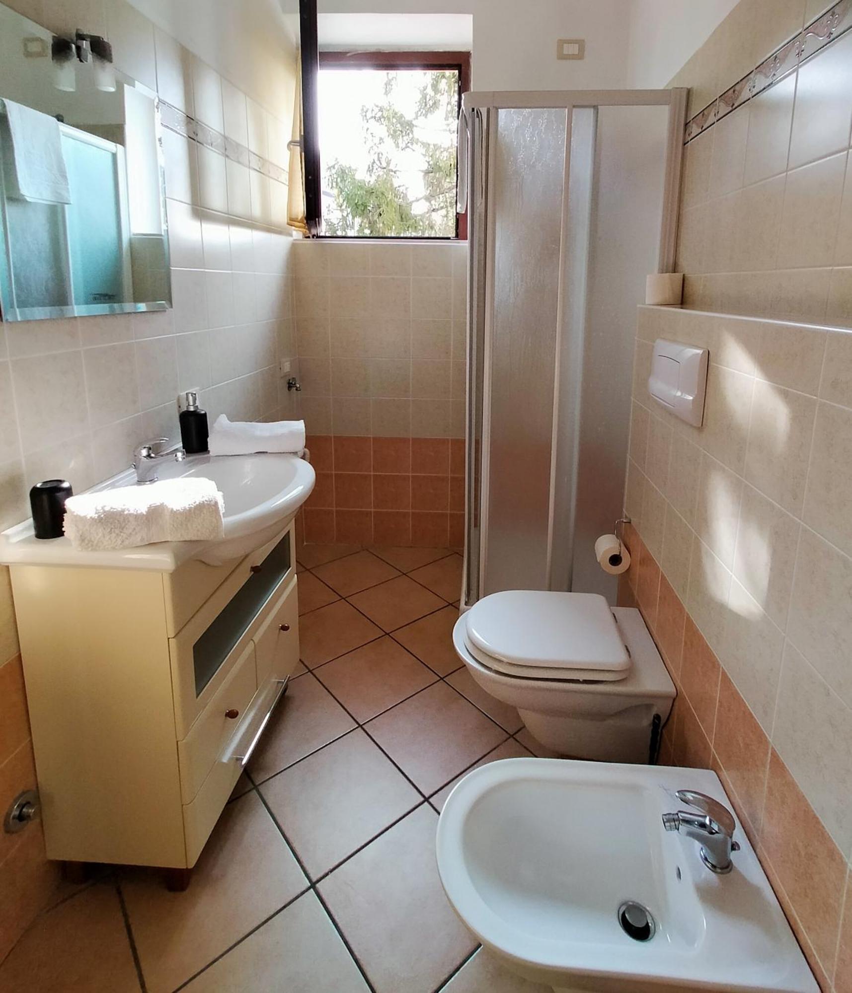 Ferienwohnung Borgo Antico San Felice del Benaco Exterior foto
