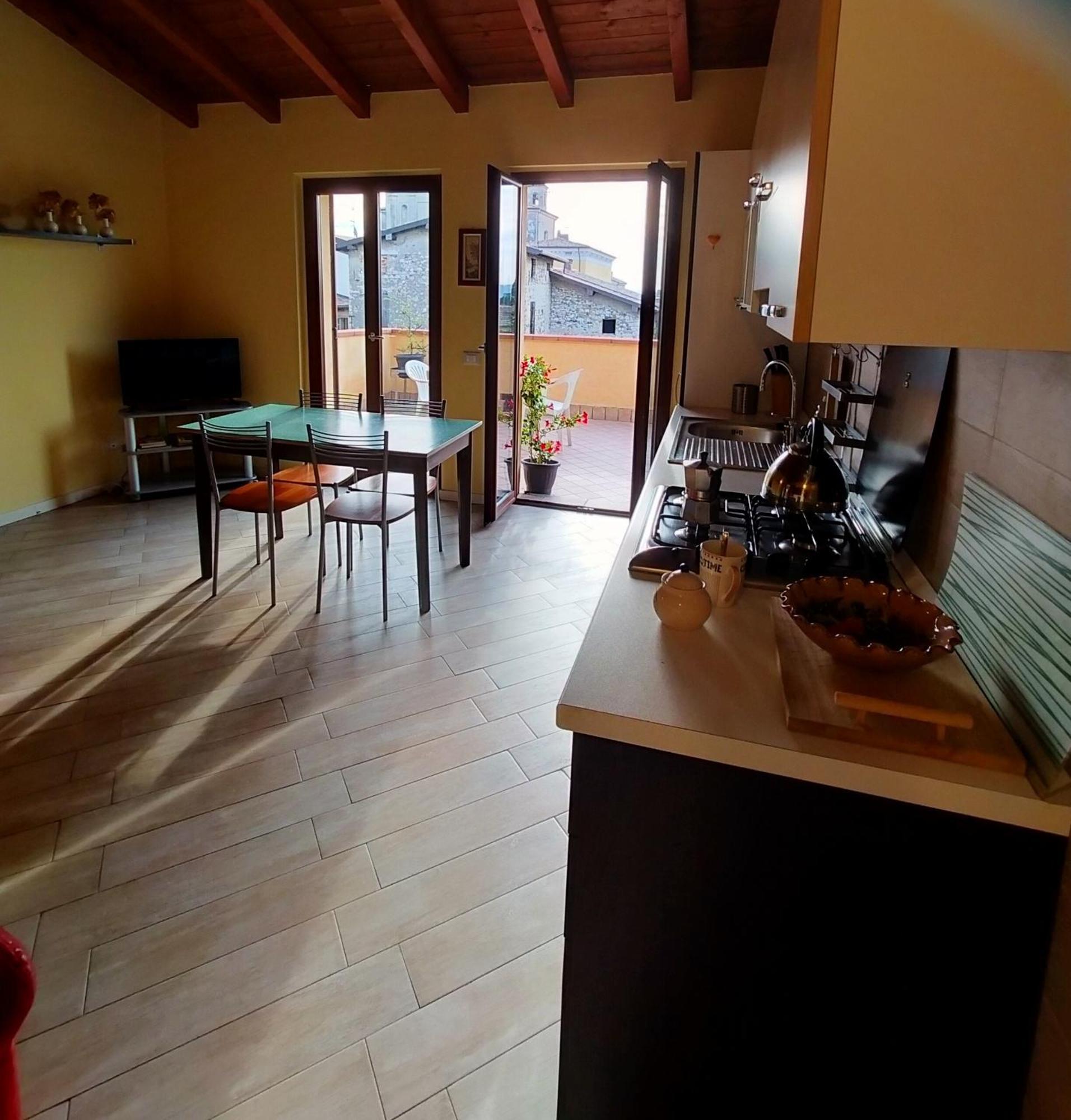Ferienwohnung Borgo Antico San Felice del Benaco Exterior foto
